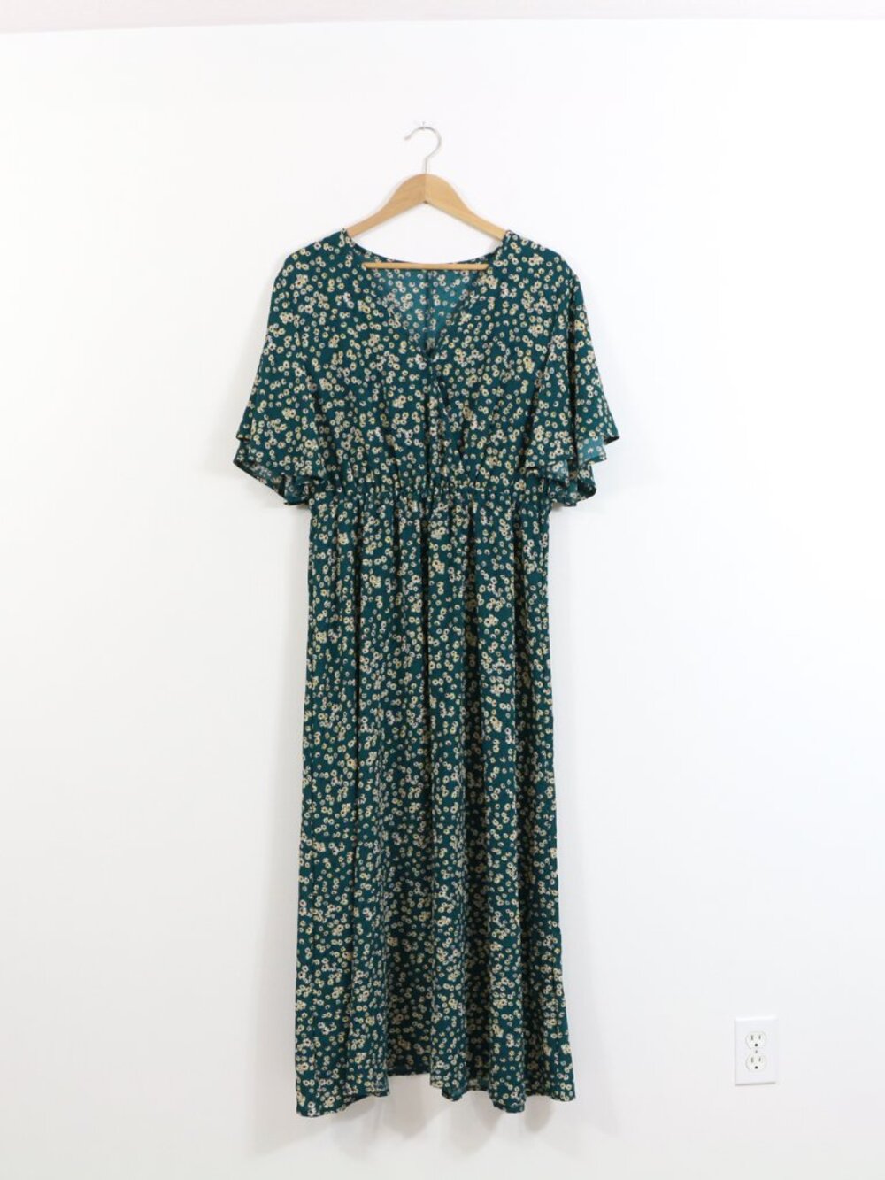 *SHEIN Curve Green Floral Maxi Dress - Picture 2 of 7